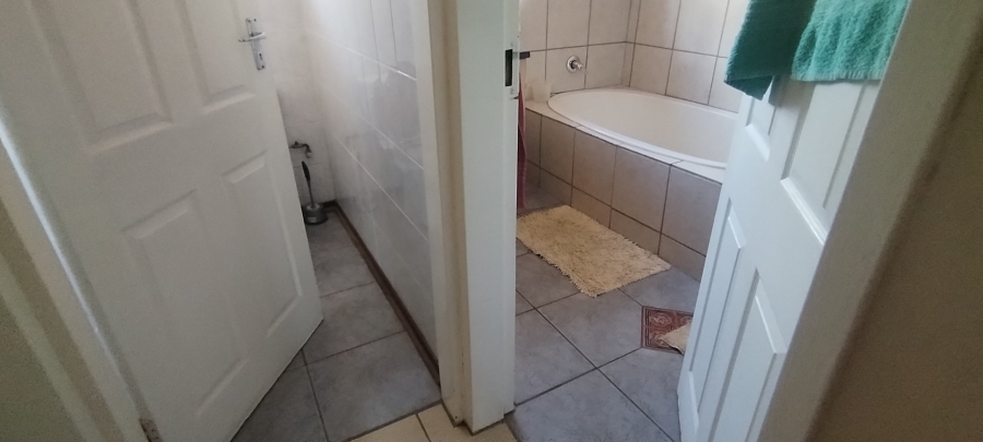 4 Bedroom Property for Sale in Morewag Free State